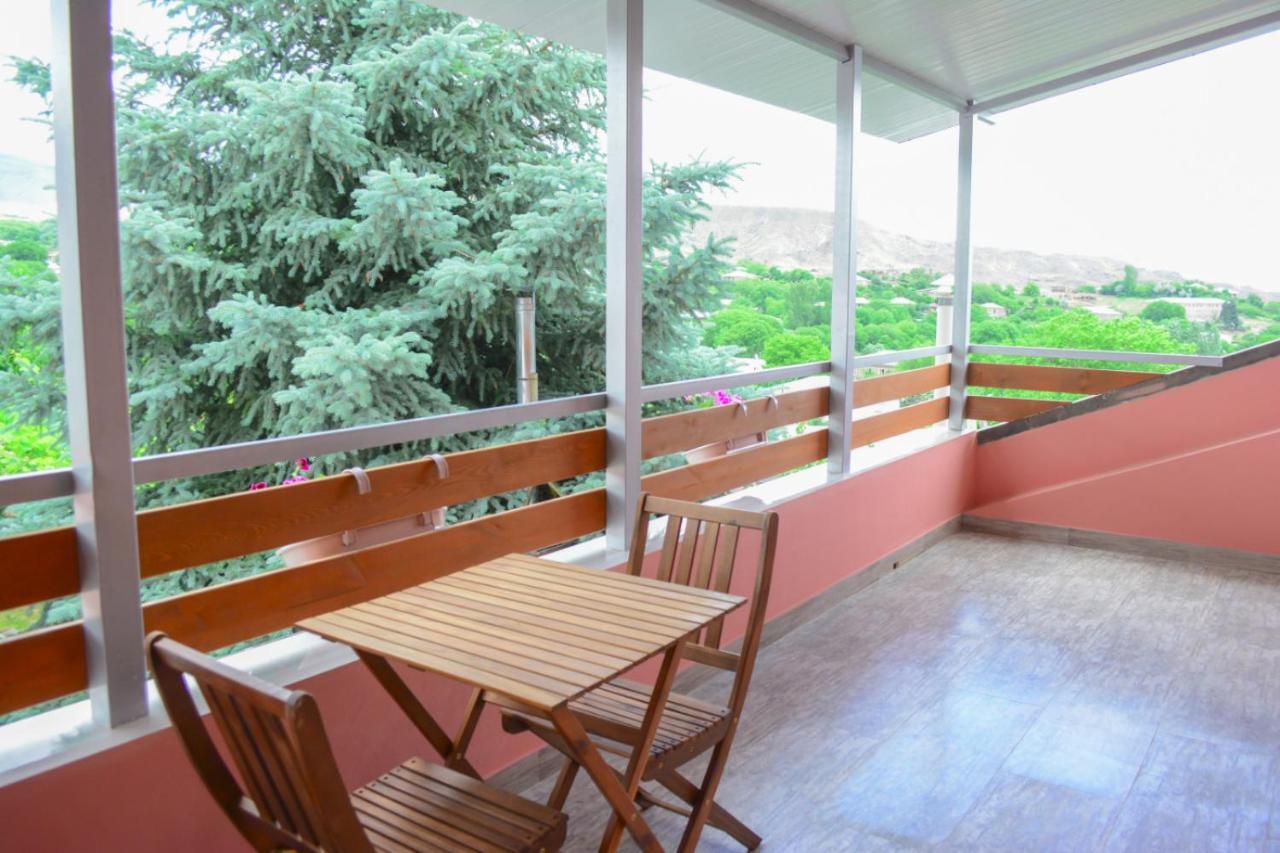 Old Bridge B&B Yeghegnadzor Exterior foto