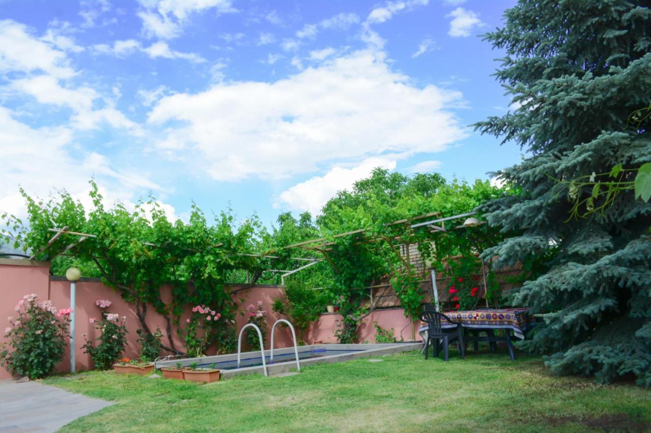Old Bridge B&B Yeghegnadzor Exterior foto